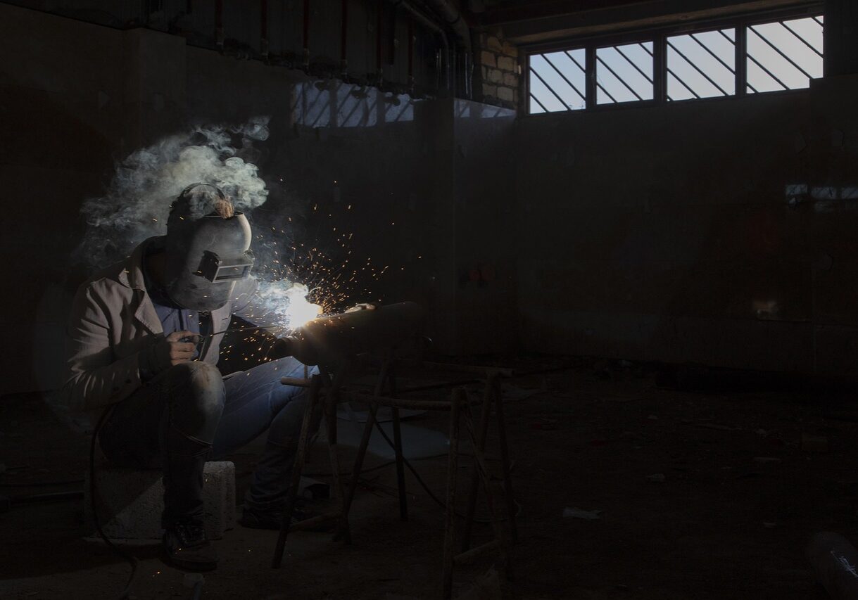 mostafa_meraji-job-5243951_1280